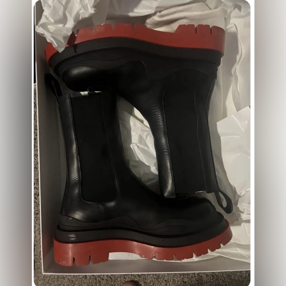 Bottega Chelsea boot size 41
